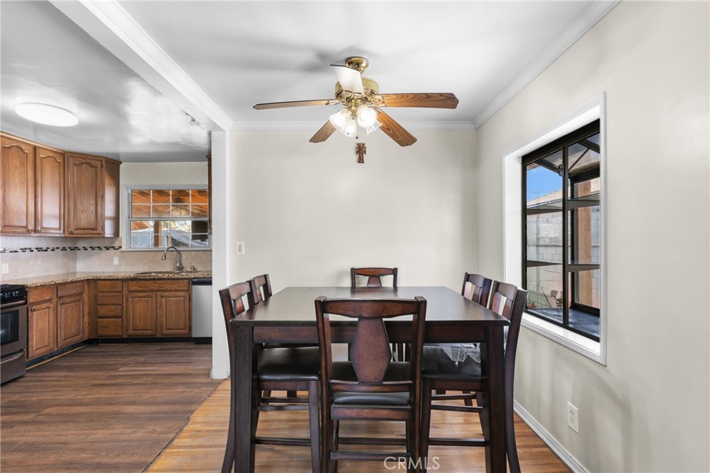 20006 Vanowen Street Winnetka, CA 91306 - Photo 6 of 29 Dining room/ kitchen