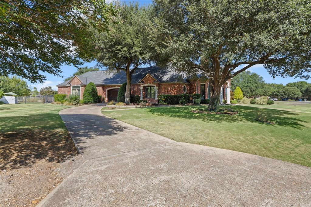 441 Country Ridge Lane Red Oak, TX 75154 - Photo 5 of 40 Gallery Image 5