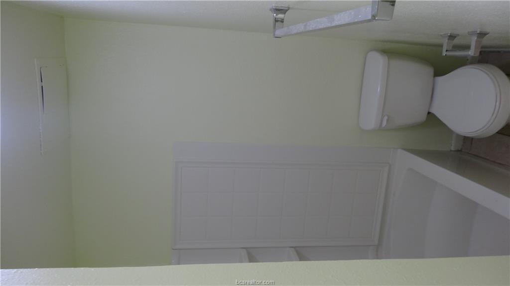 510 Avondale Avenue, Unit 7 Bryan, TX 77802 - Photo 10 of 12