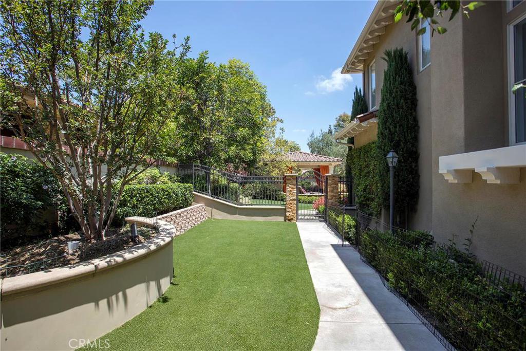 2395 Horizon Way Tustin, CA 92782 - Photo 19 of 43 a view of an outdoor space