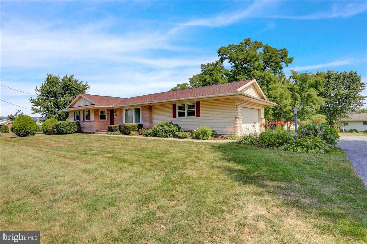 100 Blue Lake Road Reinholds, PA 17569 - Photo 3 of 35 Gallery Image 3