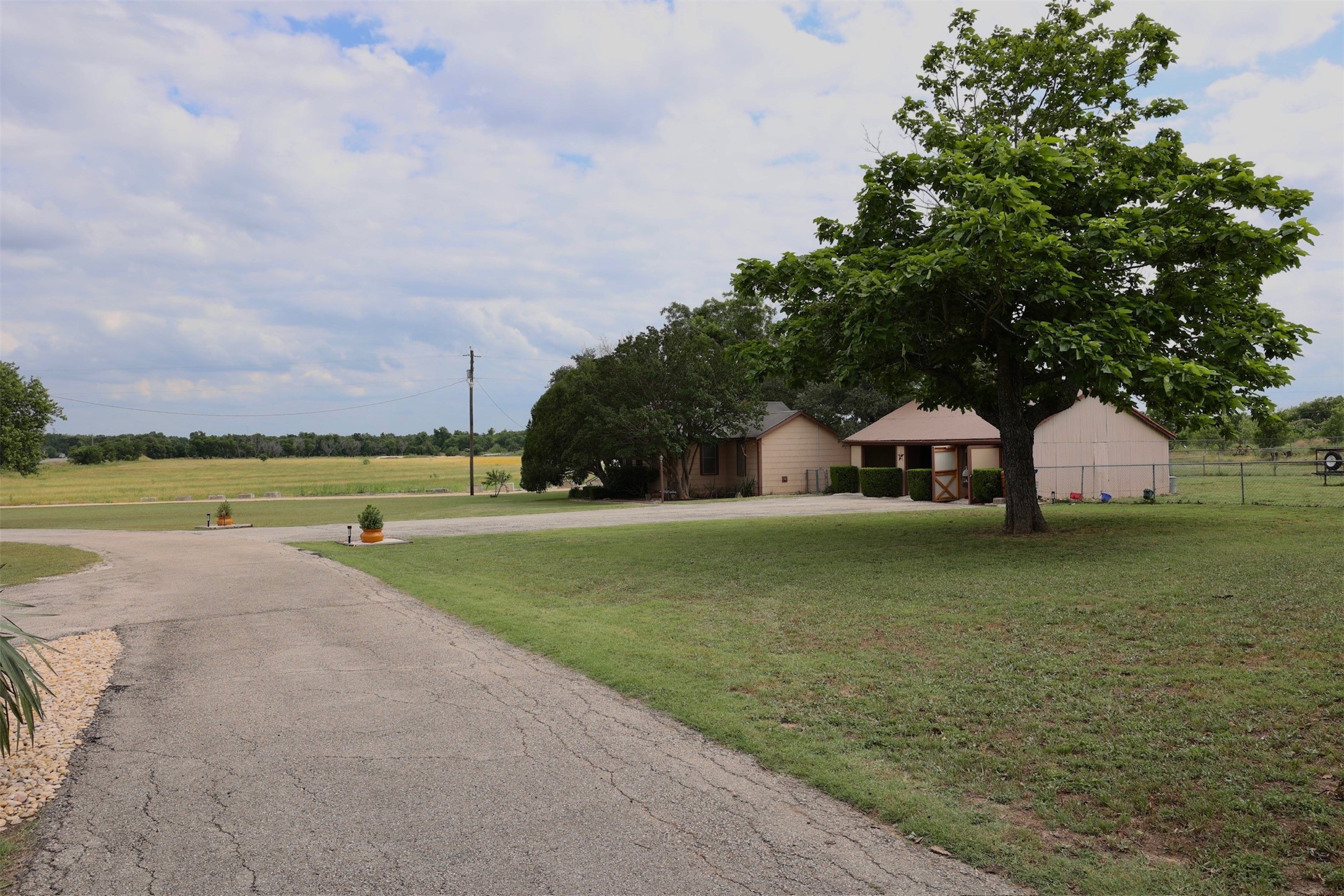 503 State Highway 95 Granger, TX 76530 - Photo 17 of 39 a view of a lake with houses