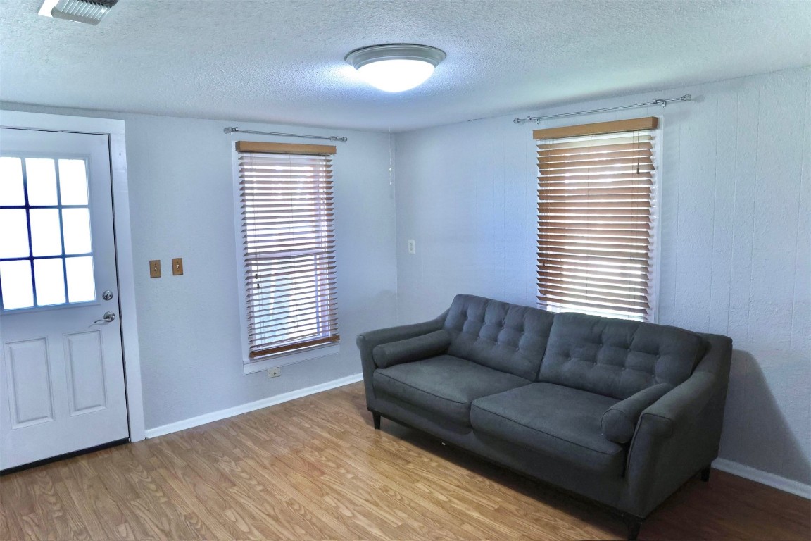 503 State Highway 95 Granger, TX 76530 - Photo 25 of 39 a living room with furniture and a window
