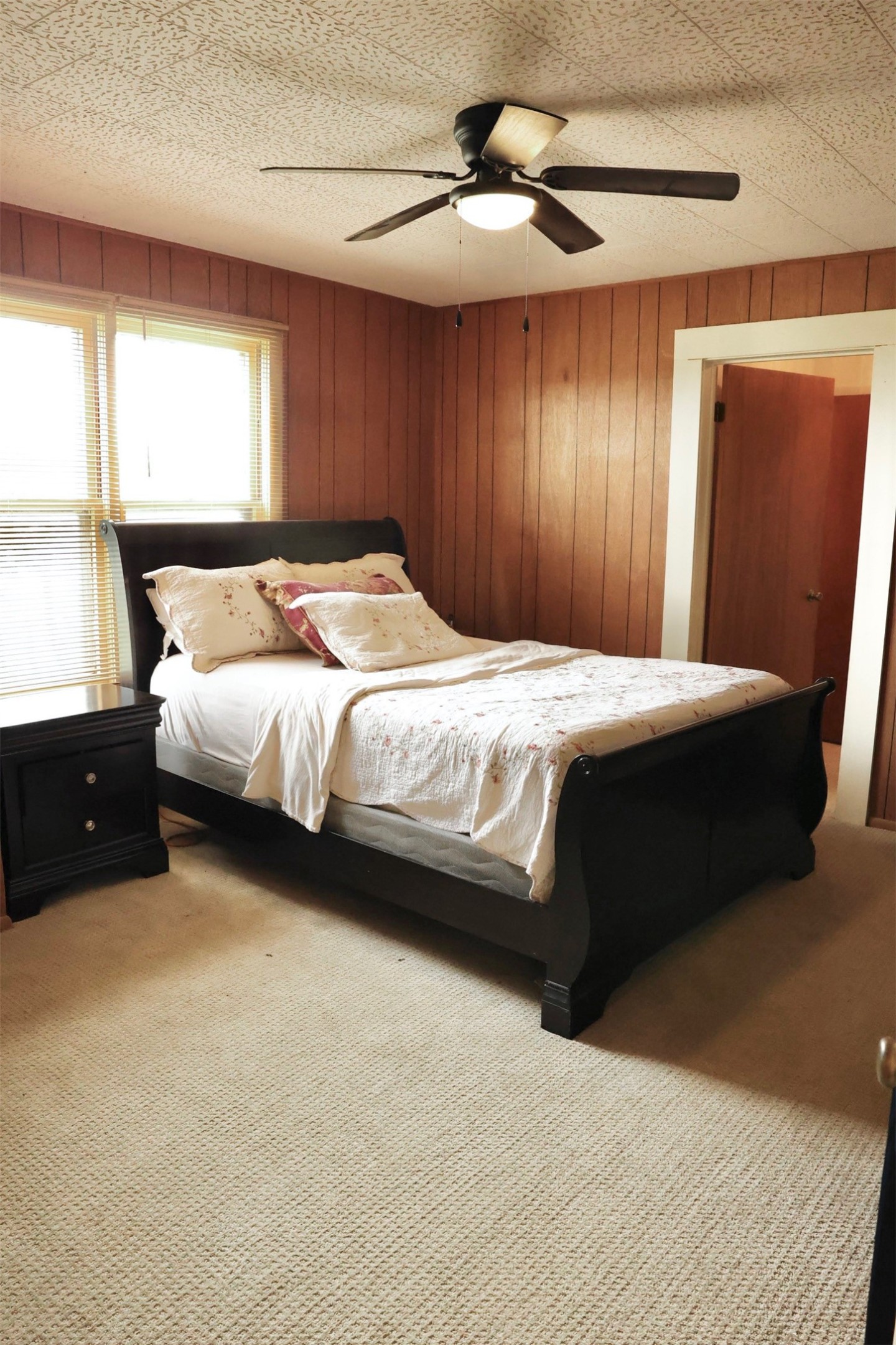 503 State Highway 95 Granger, TX 76530 - Photo 32 of 39 a bedroom with a bed and a mirror