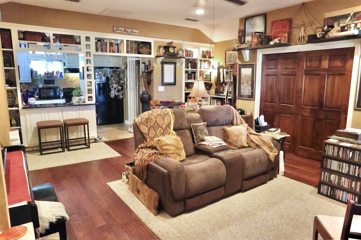 503 State Highway 95 Granger, TX 76530 - Photo 9 of 39 a living room with furniture and a kitchen view