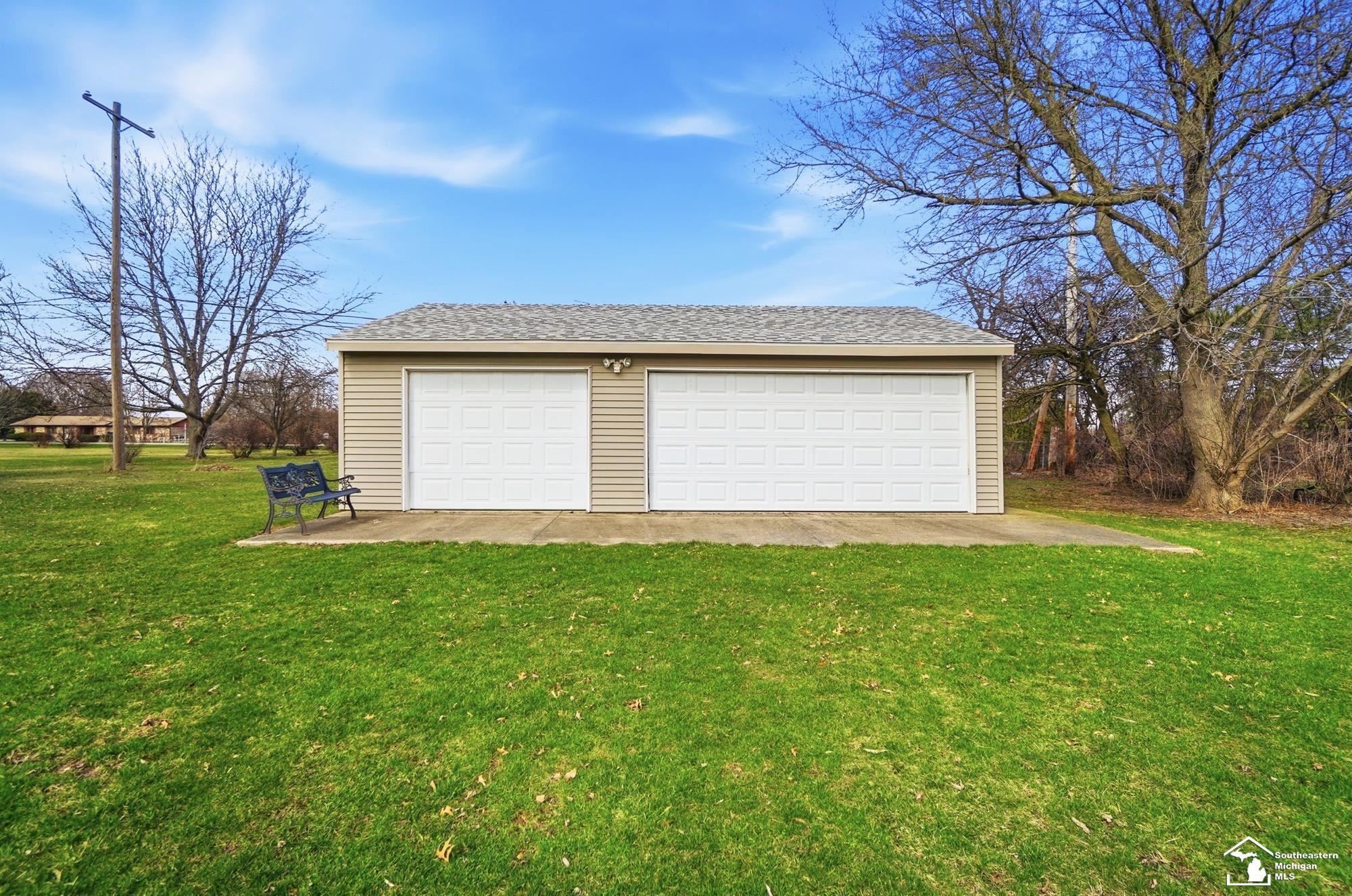 924 Hawthorn Street Temperance, MI 48182 - Photo 59 of 61