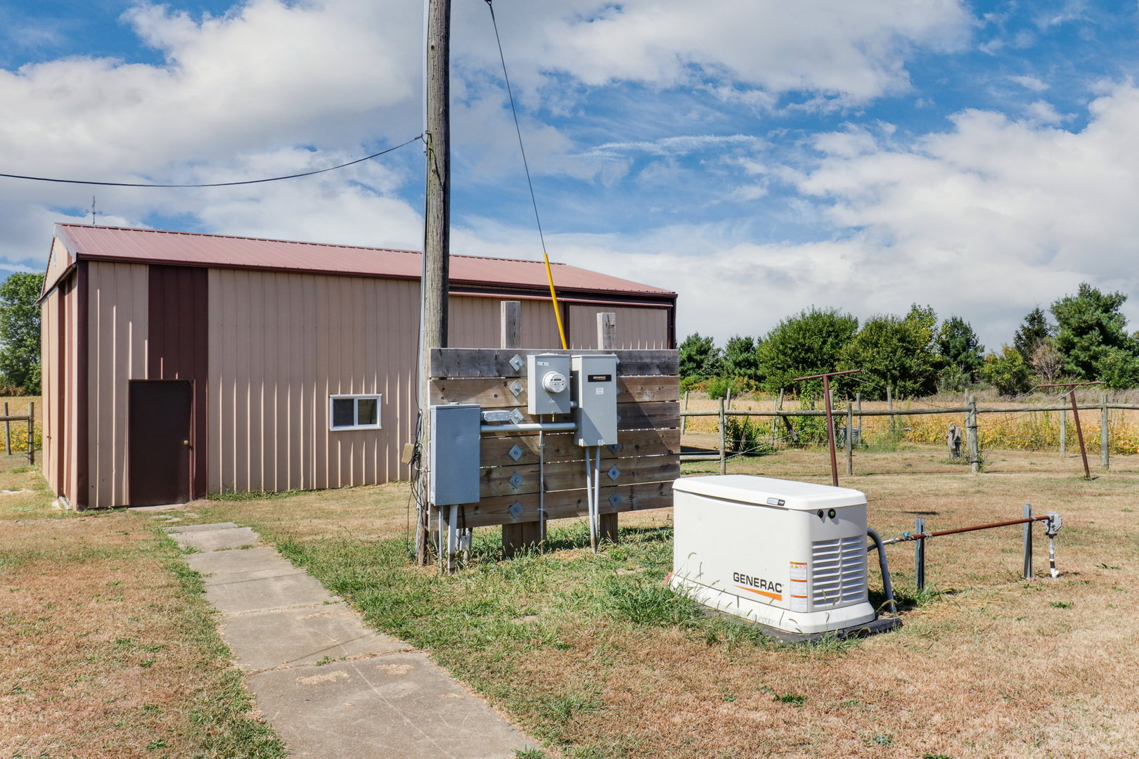 29428 East 500 North Road Le Roy, IL 61752 - Photo 65 of 79 a view of a patio with a patio