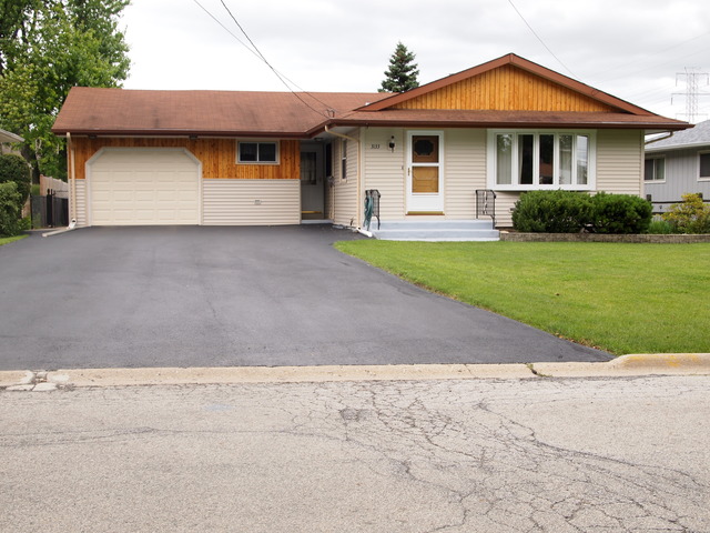 3133 21st Place North Chicago, IL 60064 - Photo 1 of 24