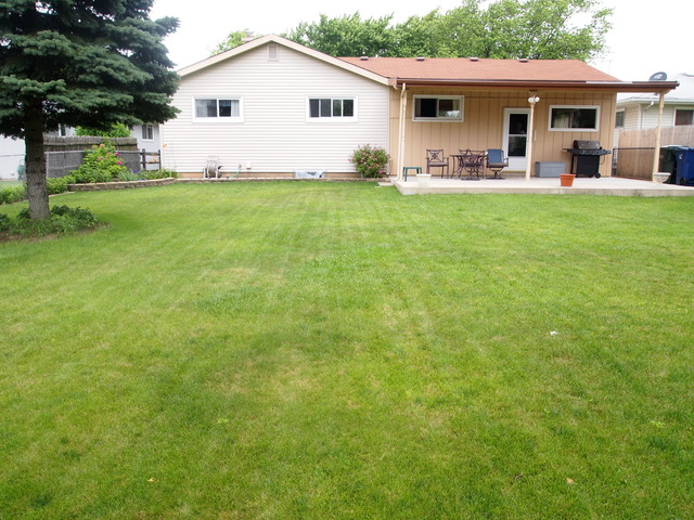 3133 21st Place North Chicago, IL 60064 - Photo 22 of 24