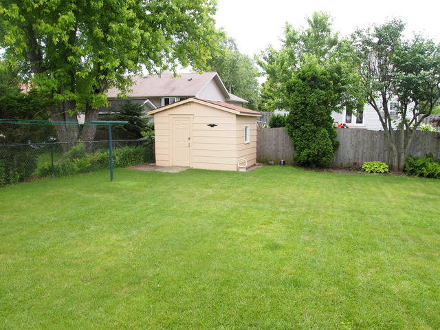 3133 21st Place North Chicago, IL 60064 - Photo 23 of 24