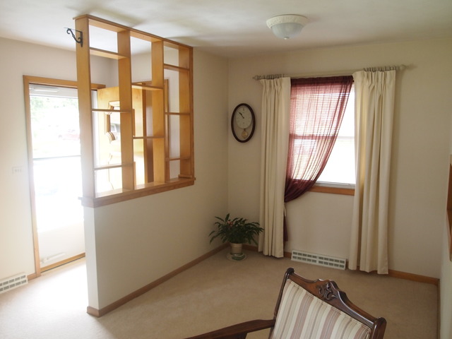 3133 21st Place North Chicago, IL 60064 - Photo 4 of 24