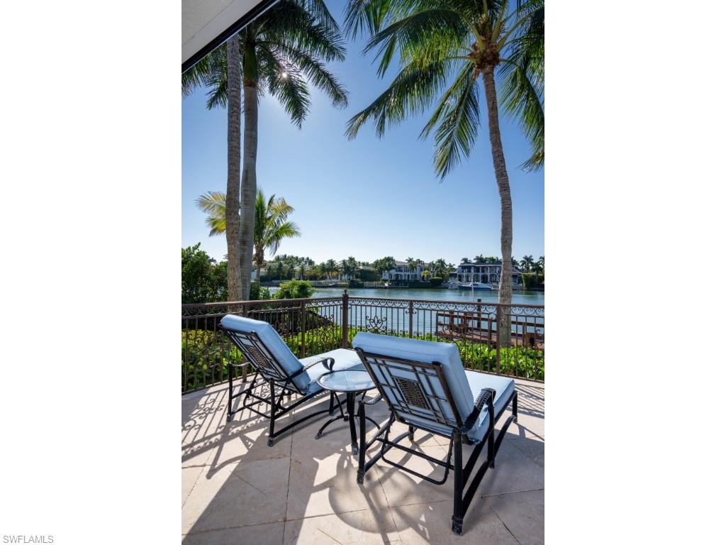 3520 Gin Lane Naples, FL 34102 - Photo 18 of 23