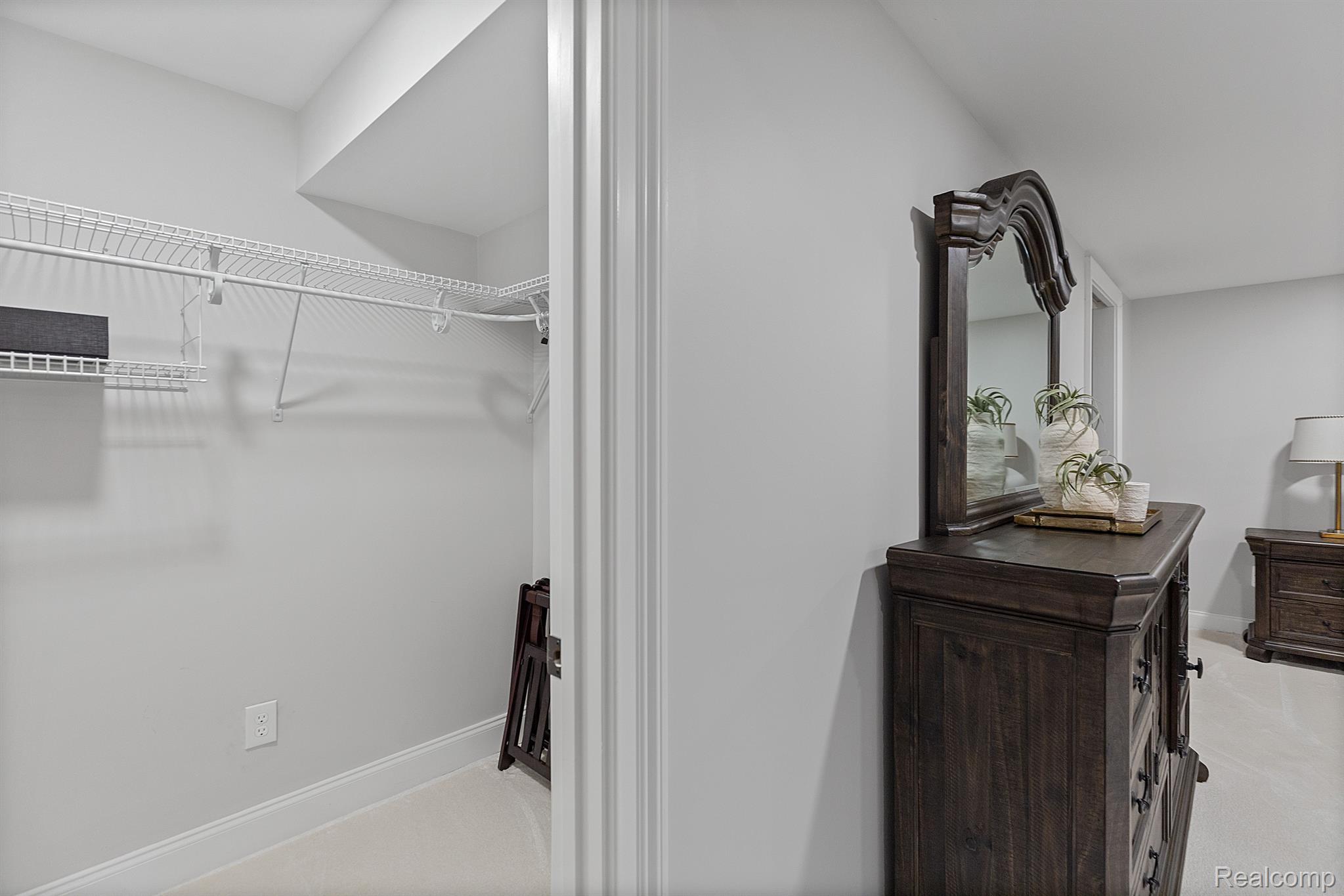 2599 Munster Road Rochester, MI 48309 - Photo 22 of 26 Gallery Image 22