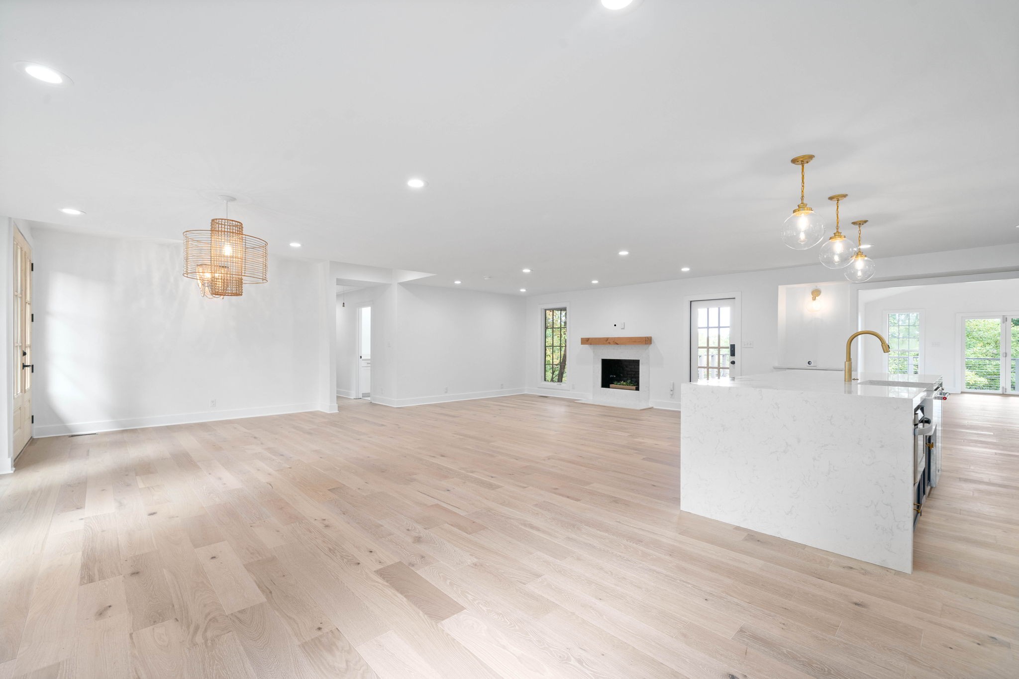 493 Georgetown Road Clarksville, TN 37043 - Photo 13 of 42 a view of a livingroom with a kitchen