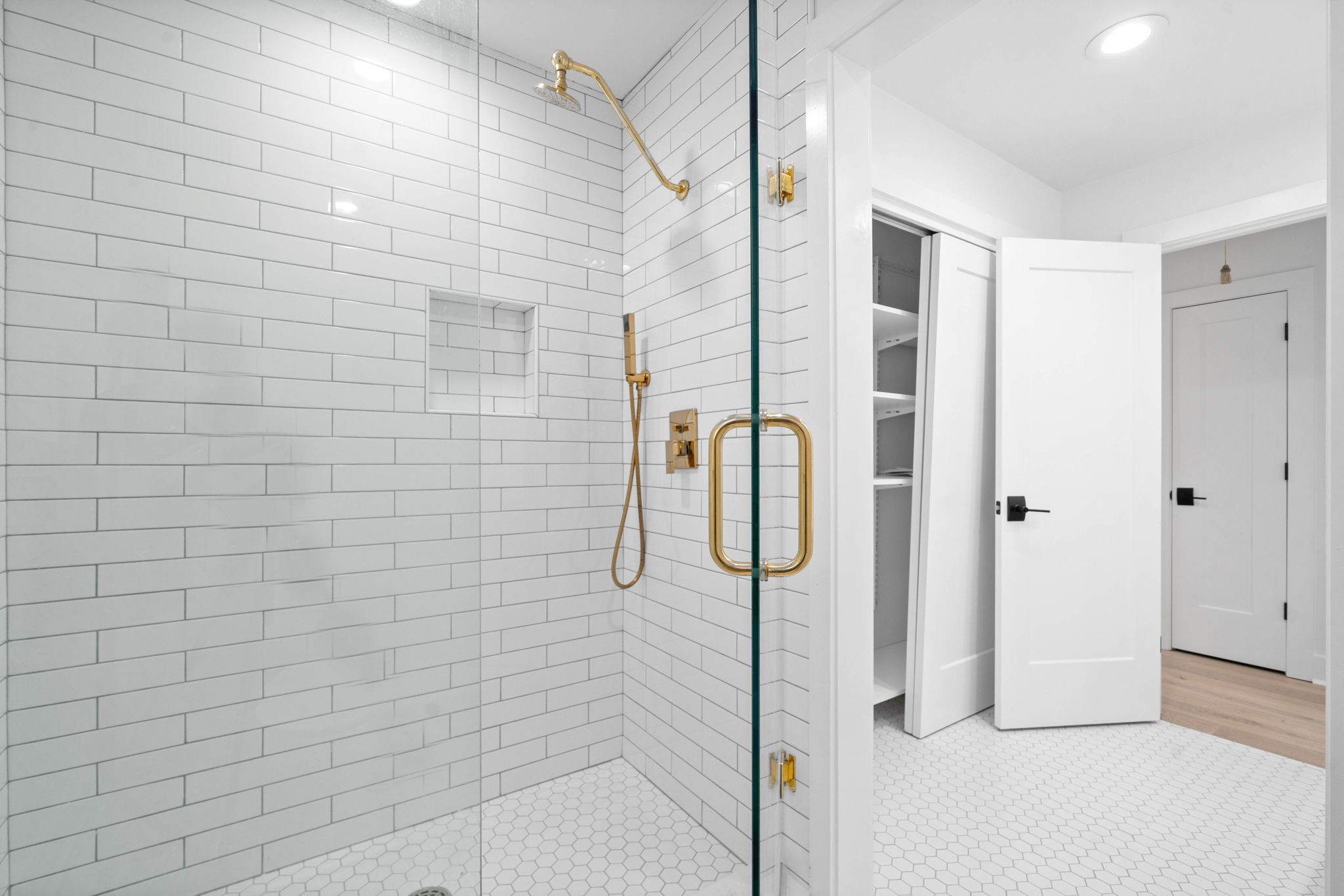 493 Georgetown Road Clarksville, TN 37043 - Photo 23 of 42 a bathroom with a shower