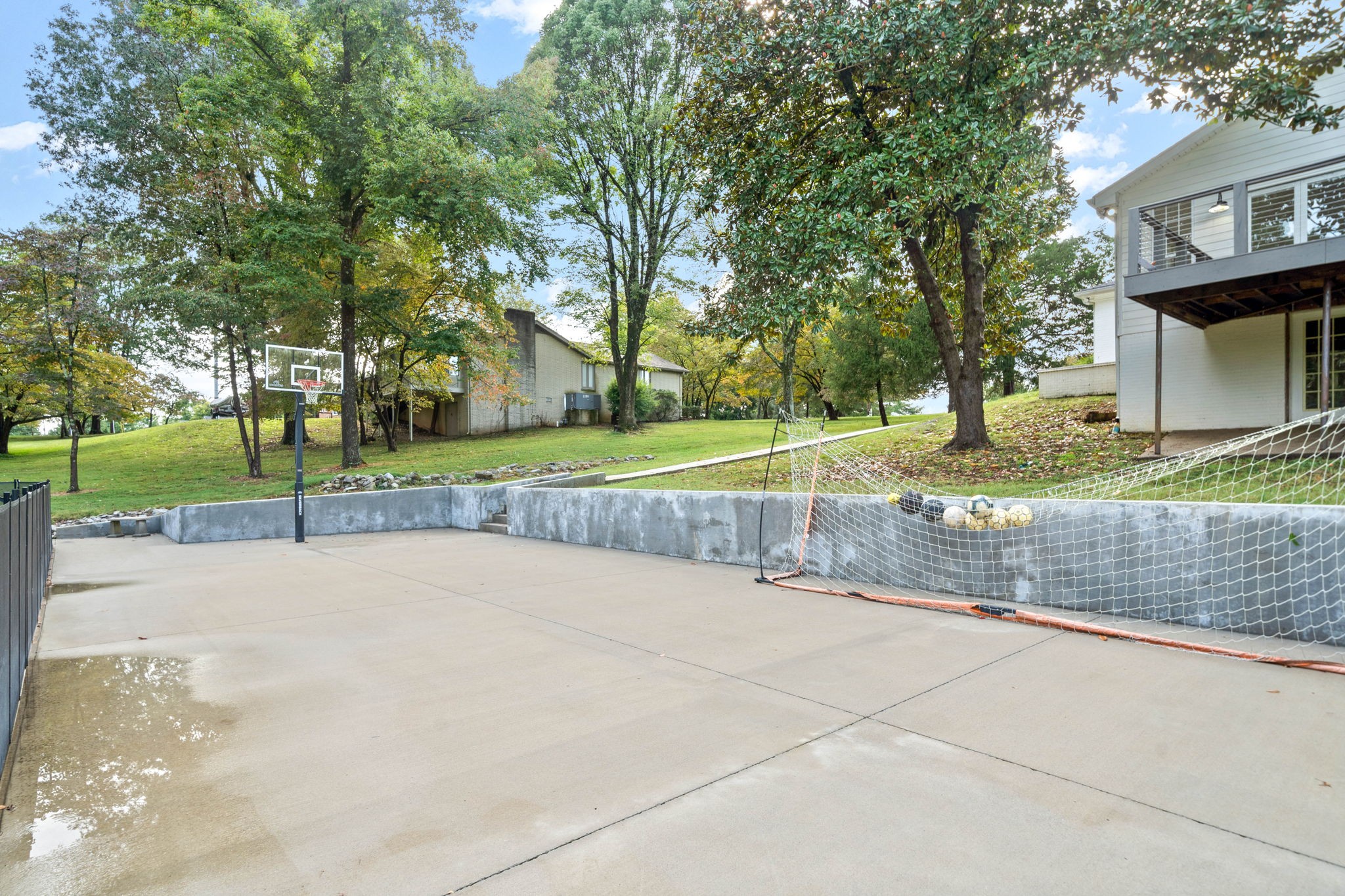 493 Georgetown Road Clarksville, TN 37043 - Photo 34 of 42 a view of a yard with a trees