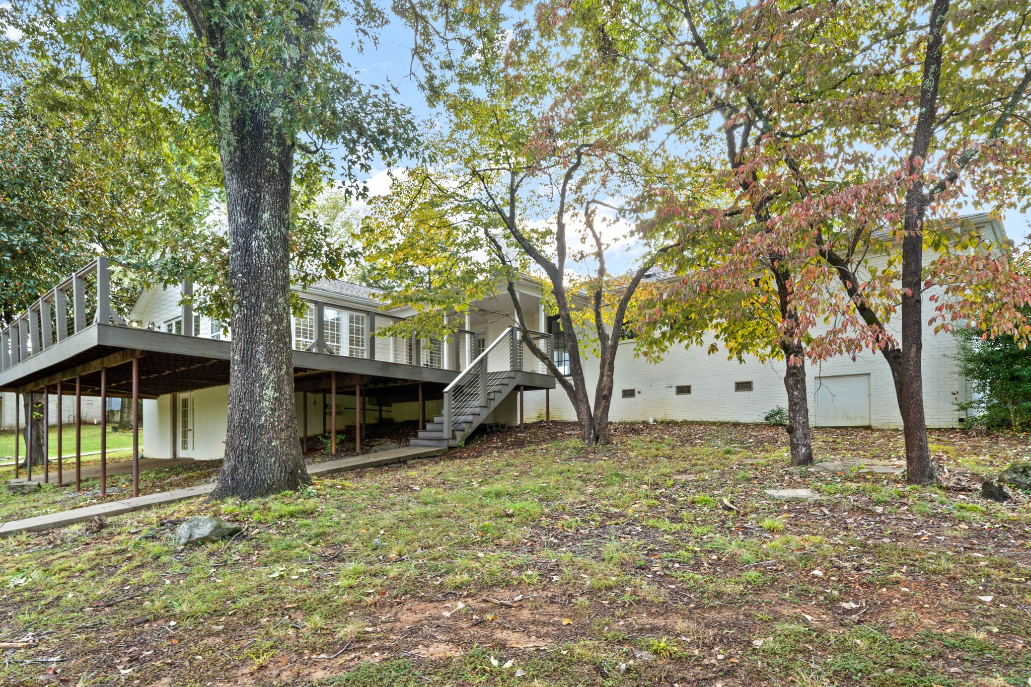 493 Georgetown Road Clarksville, TN 37043 - Photo 36 of 42 a tree in front of a white house