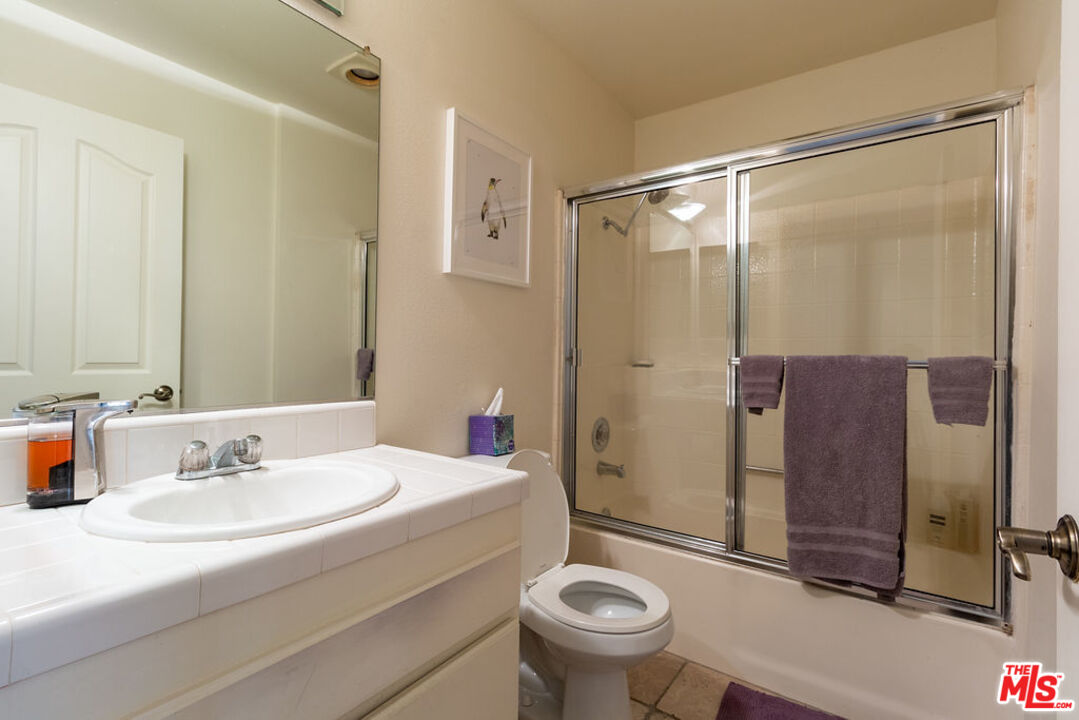 845 Brooks Avenue, Unit 2 Venice, CA 90291 - Photo 11 of 17