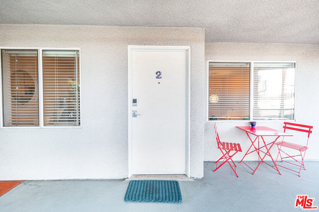 845 Brooks Avenue, Unit 2 Venice, CA 90291 - Photo 15 of 17