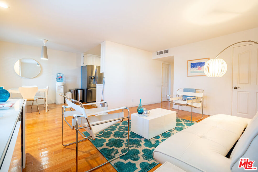 845 Brooks Avenue, Unit 2 Venice, CA 90291 - Photo 5 of 17