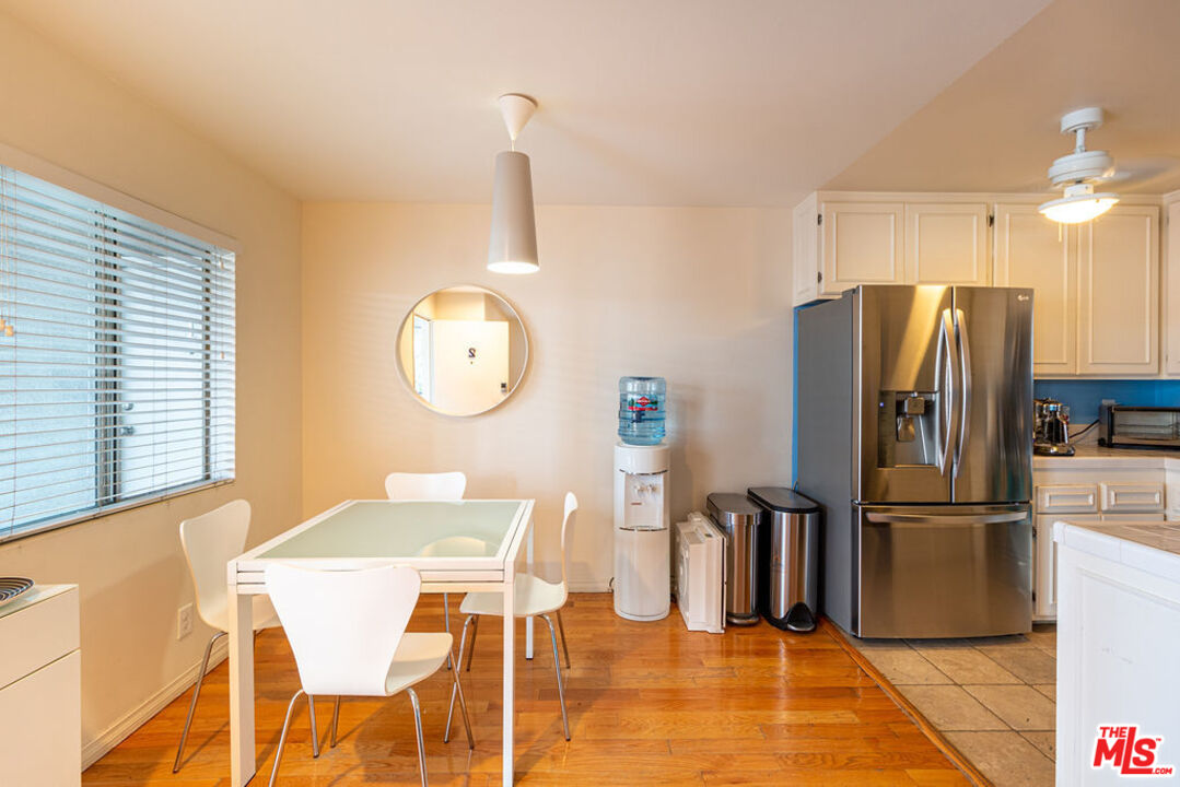 845 Brooks Avenue, Unit 2 Venice, CA 90291 - Photo 6 of 17