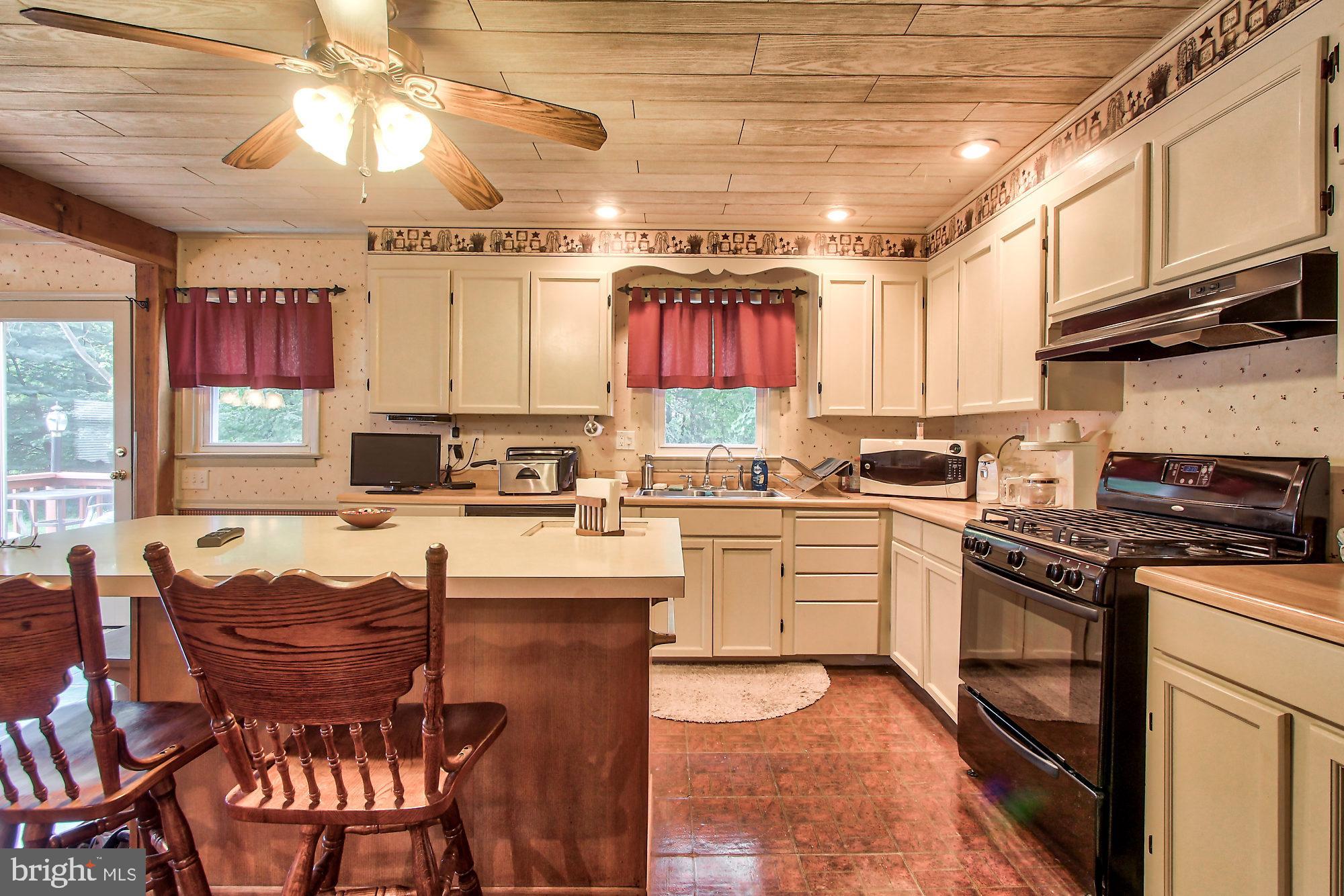 2245 Church Road York, PA 17408 - Photo 7 of 25
