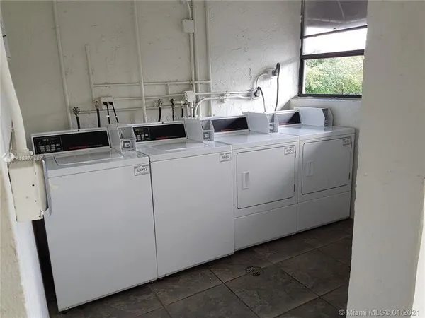 $1,600 | 2771 Riverside Drive, Unit 416A, Coral Springs, FL 33065