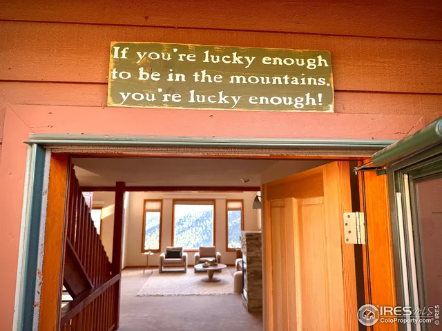 $840,500 | 575 Bulwark Ridge Drive, Glen Haven, CO 80532