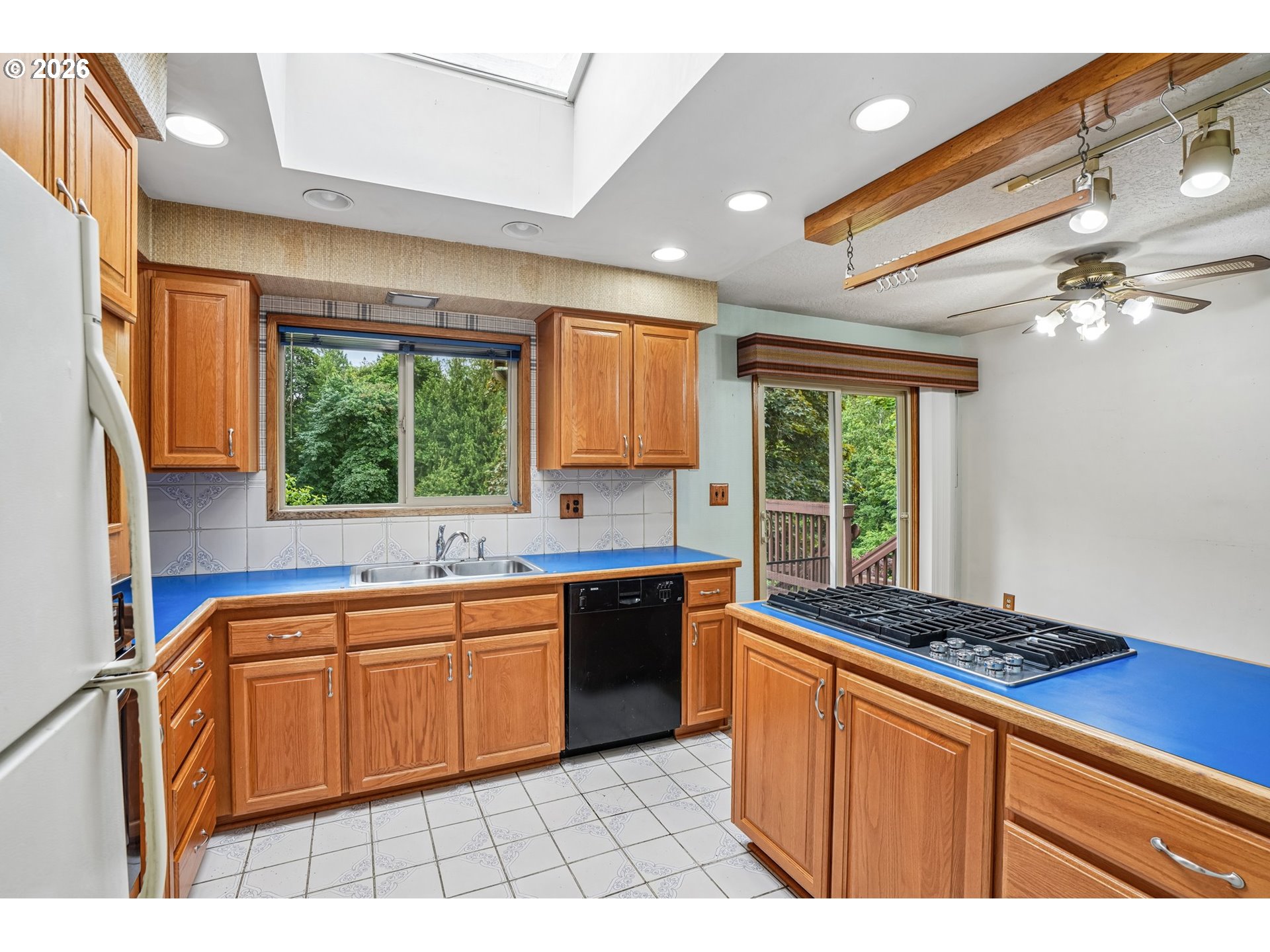 28450 Southeast KW Anderson Road Gresham, OR 97080 - Photo 10 of 48