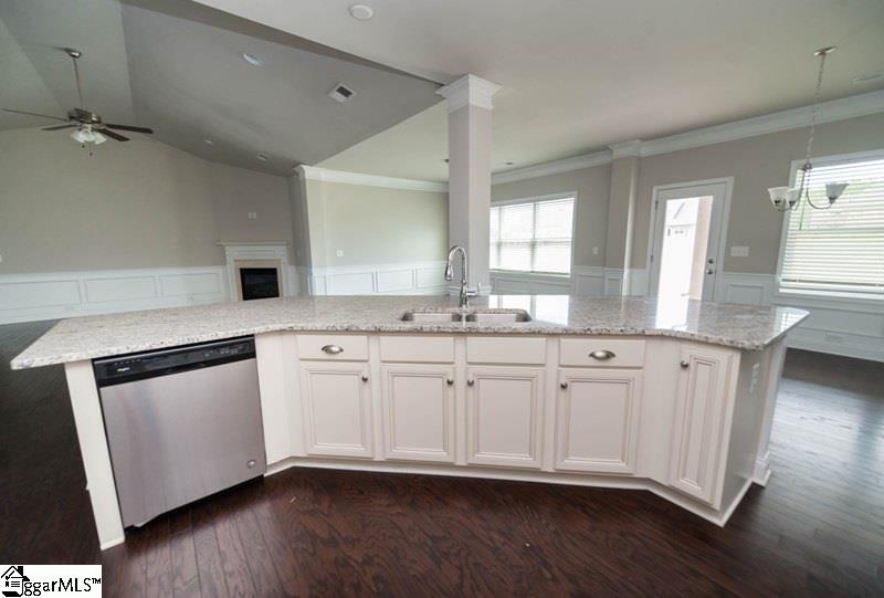 16 Ridgewater Court Fountain Inn, SC 29644 - Photo 8 of 36 Gallery Image 8