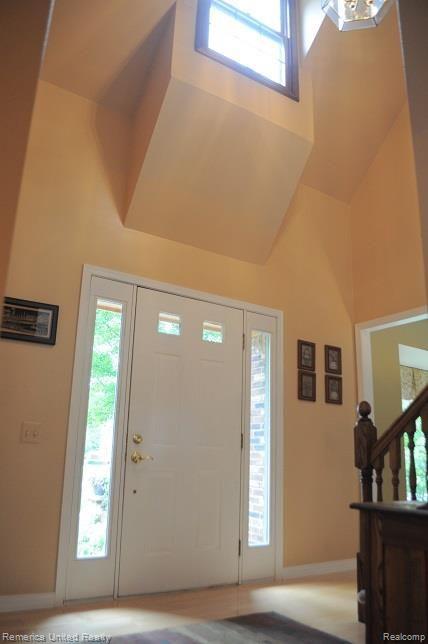 40848 Coventry Road Novi, MI 48375 - Photo 2 of 30 Foyer.jpg