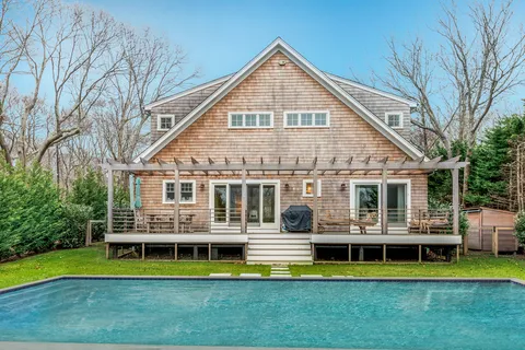 21 Richards Drive, Sag Harbor, NY 11963