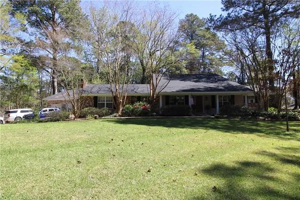 $424,900 | 216 Iris Park Drive, Pineville, LA 71360