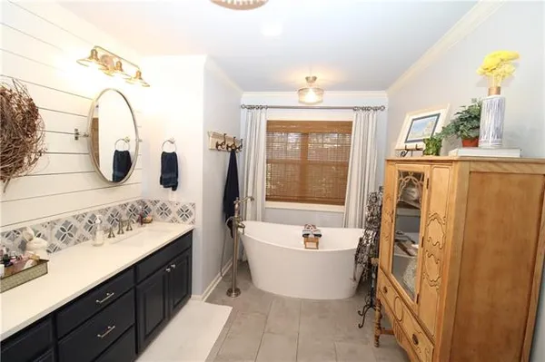 $424,900 | 216 Iris Park Drive, Pineville, LA 71360