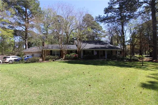 $424,900 | 216 Iris Park Drive, Pineville, LA 71360
