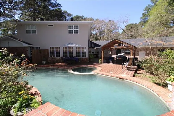 $424,900 | 216 Iris Park Drive, Pineville, LA 71360