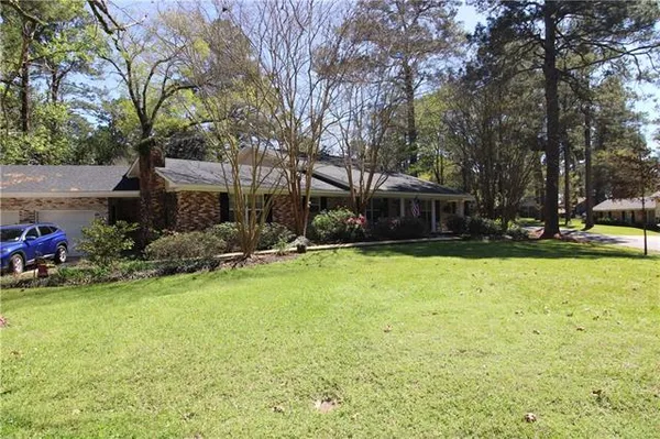 $424,900 | 216 Iris Park Drive, Pineville, LA 71360
