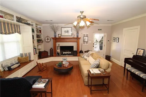 $424,900 | 216 Iris Park Drive, Pineville, LA 71360