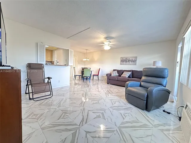$1,550 | 569 Fanshaw North, Unit 569, Boca Raton, FL 33434