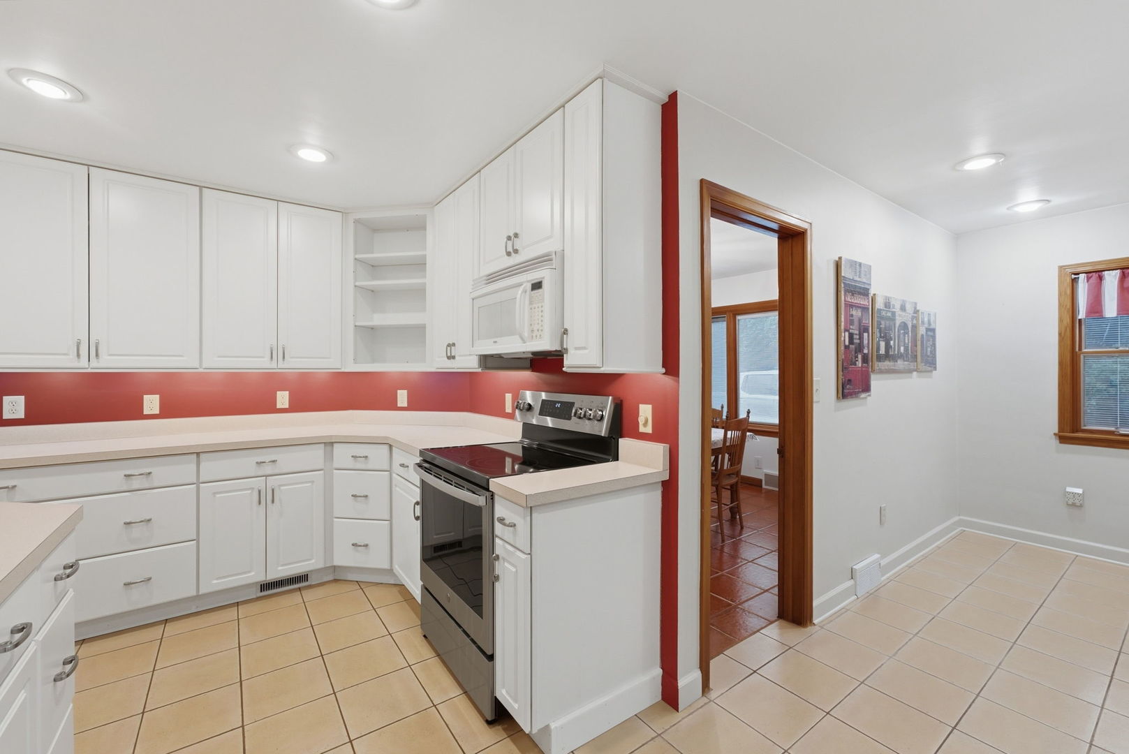 1315 34th Street Moline, IL 61265 - Photo 14 of 38 Gallery Image 14