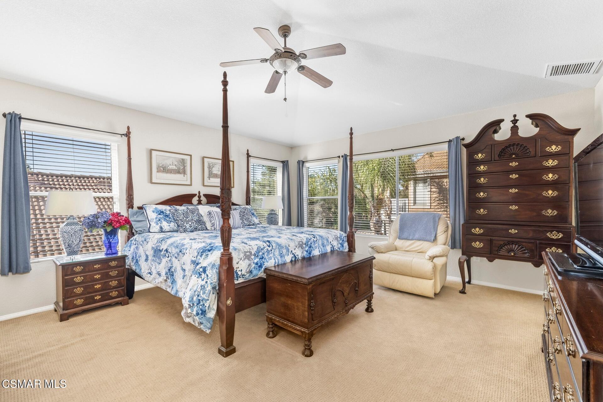 1902 Winterdew Avenue Simi Valley, CA 93065 - Photo 12 of 20 1902_WinterdewAve_11_1920px