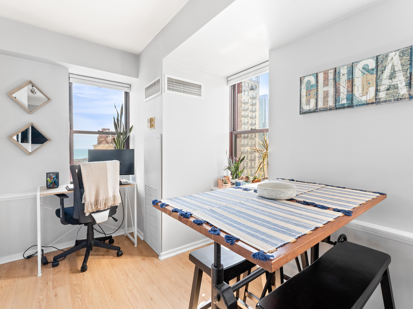 40 East 9th Street, Unit 1502 Chicago, IL 60605 - Photo 13 of 36 a view of a workspace with furniture