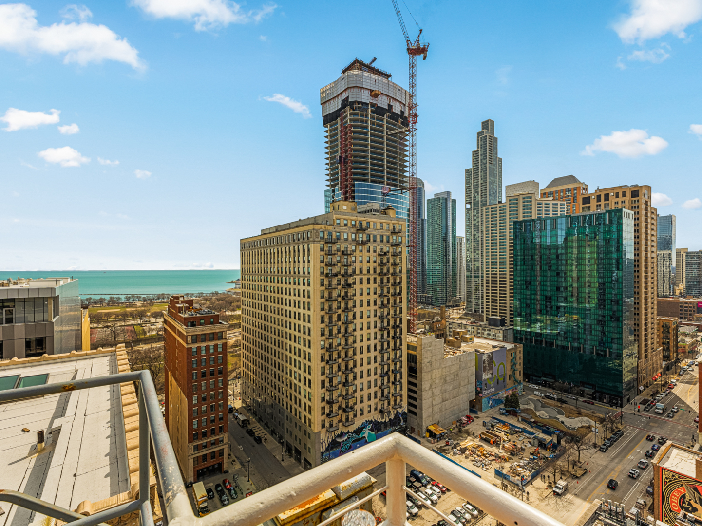 40 East 9th Street, Unit 1502 Chicago, IL 60605 - Photo 26 of 36 a picture of city view