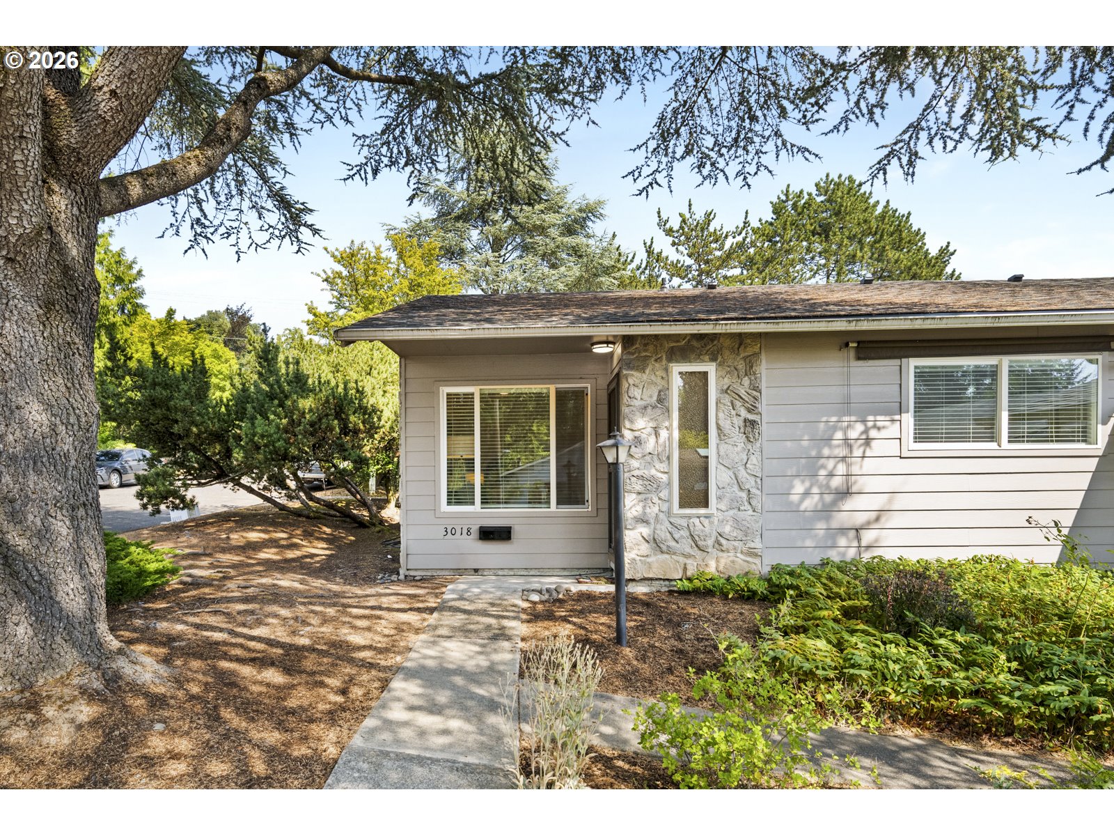 3018 Southwest Carson Street Portland, OR 97219 - Photo 32 of 42