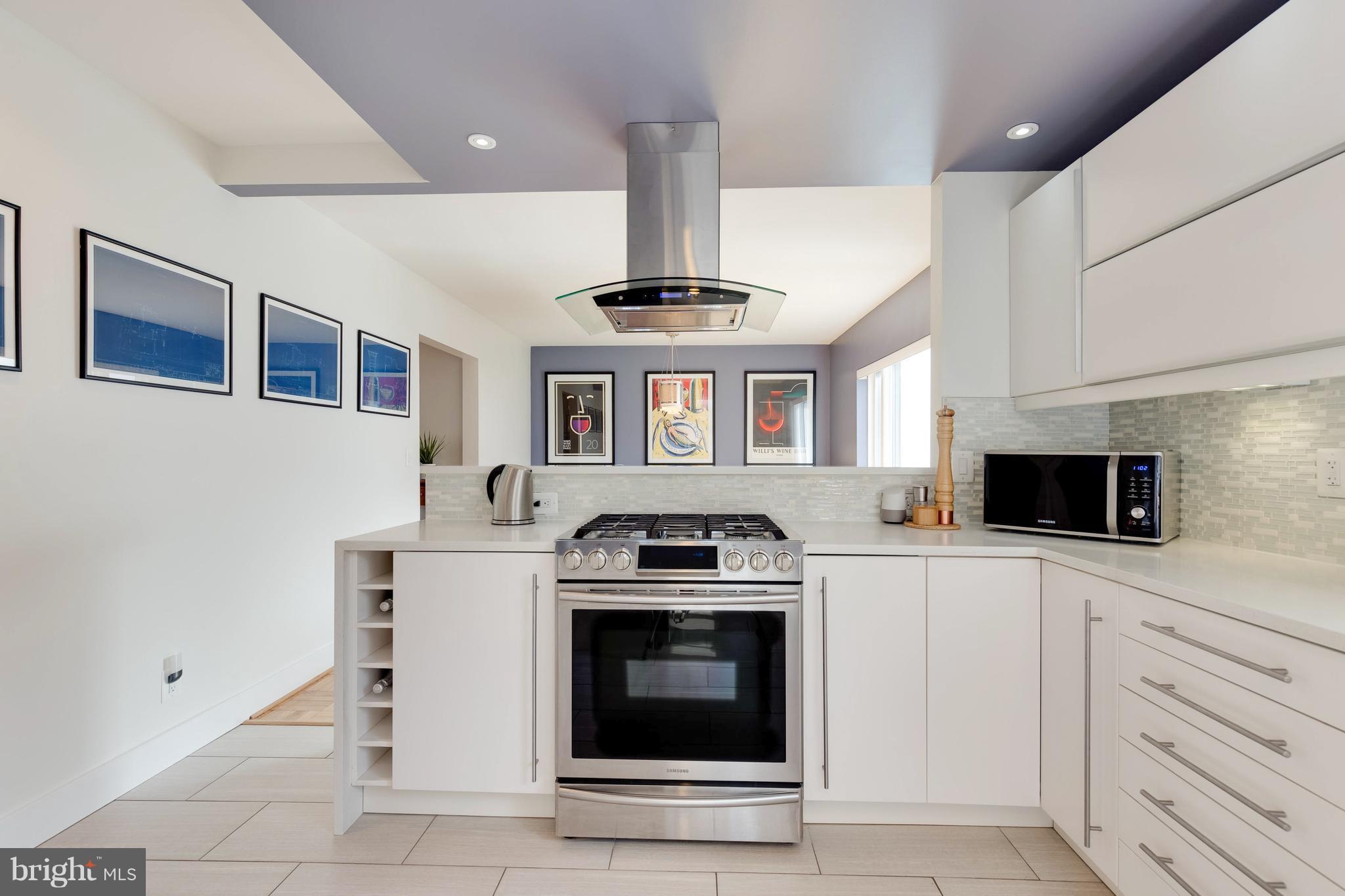 2800 Farm Road Alexandria, VA 22302 - Photo 9 of 29 Kitchen