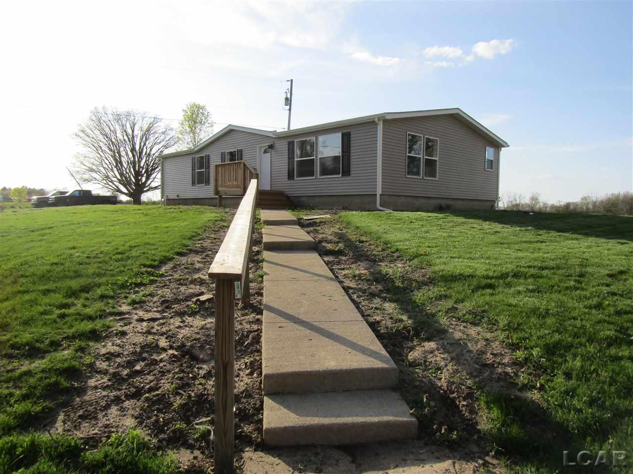 1566 East Carleton Road Adrian, MI 49221 - Photo 4 of 45