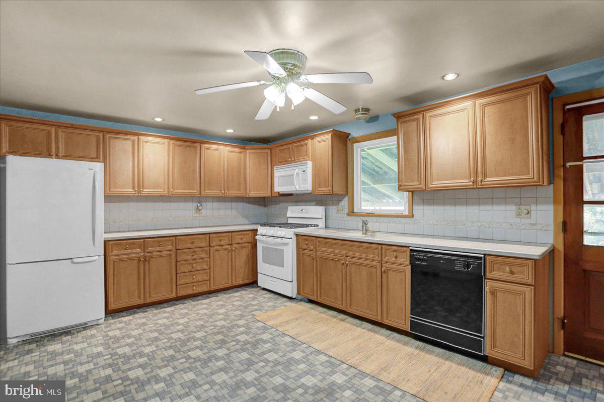 1709 Reservoir Road Reading, PA 19604 - Photo 11 of 29