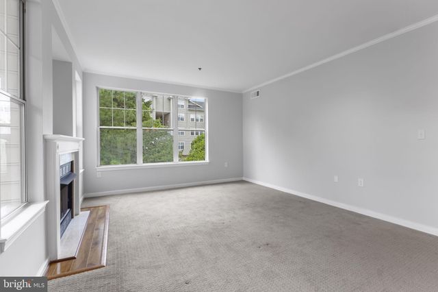 $556,000 | 1641 International Drive, Unit 315, McLean, VA 22102