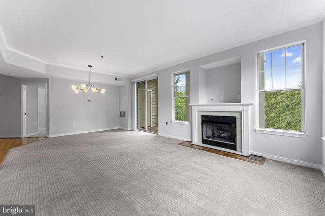 $556,000 | 1641 International Drive, Unit 315, McLean, VA 22102