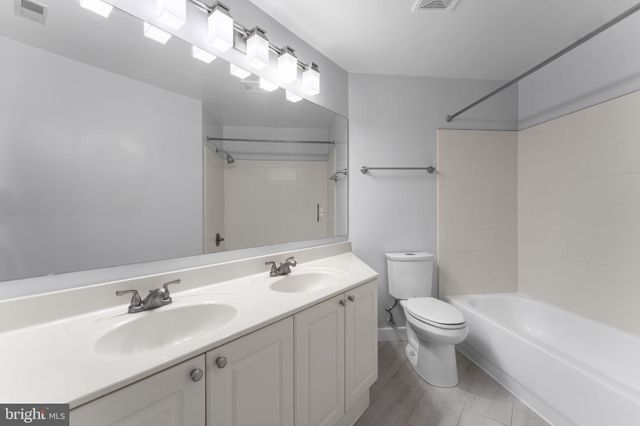 $556,000 | 1641 International Drive, Unit 315, McLean, VA 22102